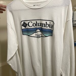Columbia White and Blue Graphic Long Sleeve Shirt